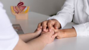 Cómo elegir un cirujano de confianza: claves para los pacientes